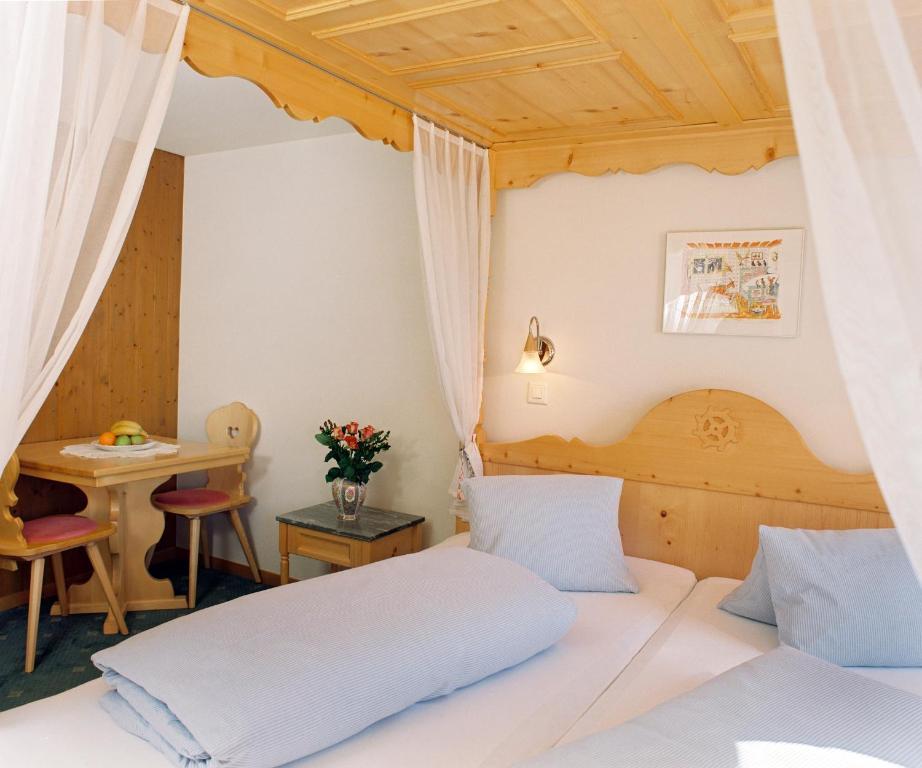 Hotel Alpsu Disentis Szoba fotó