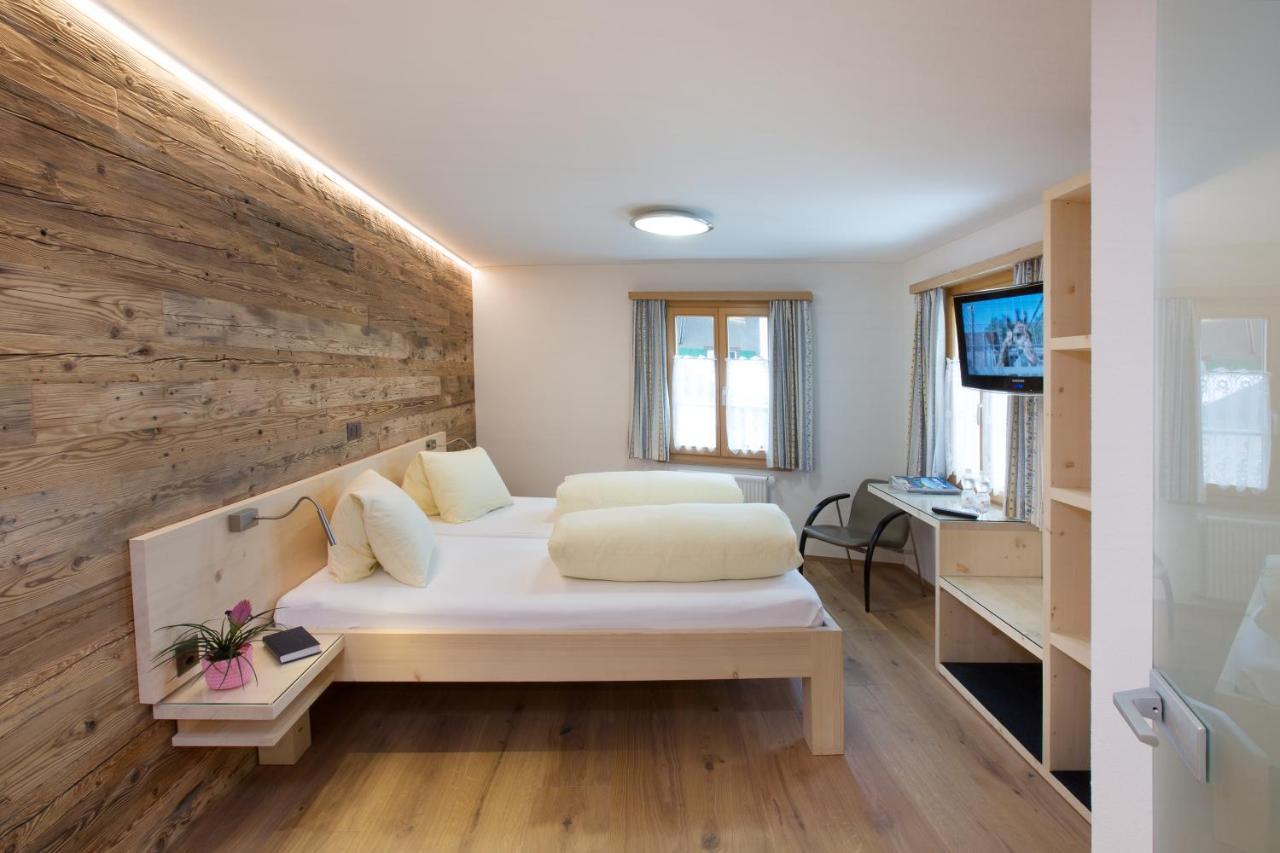 Hotel Alpsu Disentis Kültér fotó