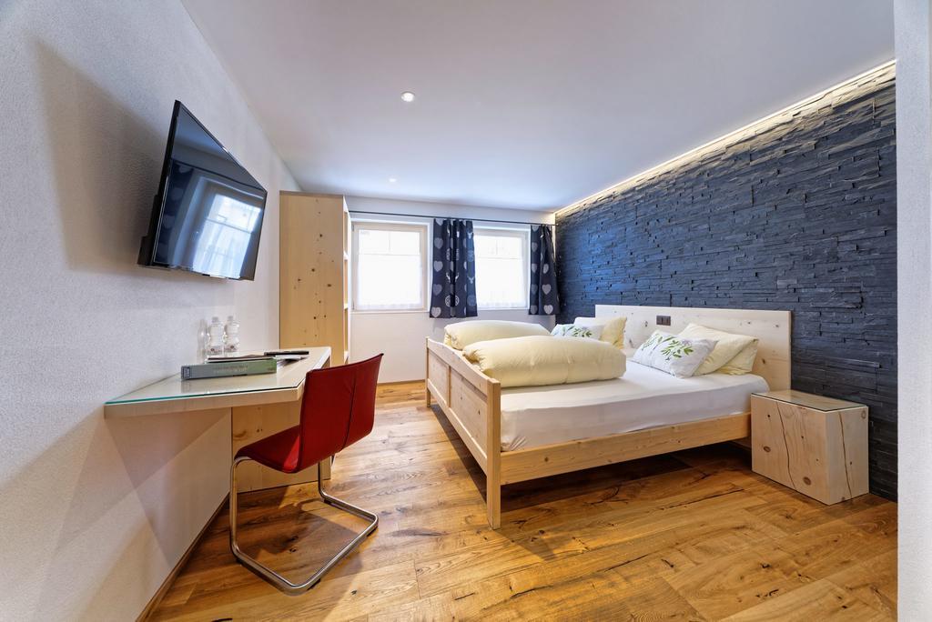 Hotel Alpsu Disentis Kültér fotó